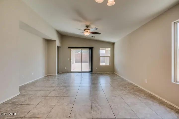 Real Estate Picture 4