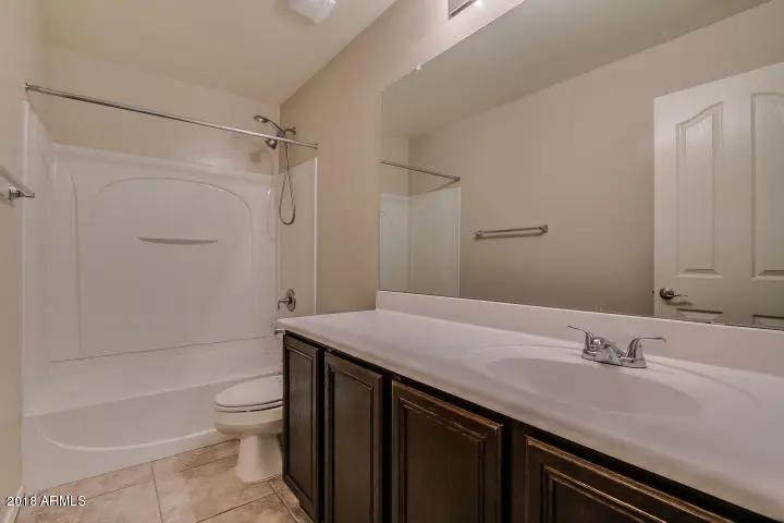 Real Estate Picture 10