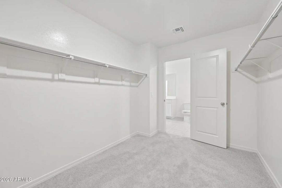 Real Estate Picture 7