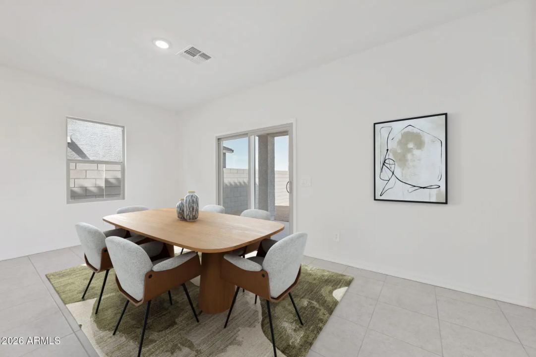 Real Estate Picture 9