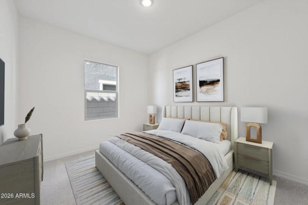 Real Estate Picture 12