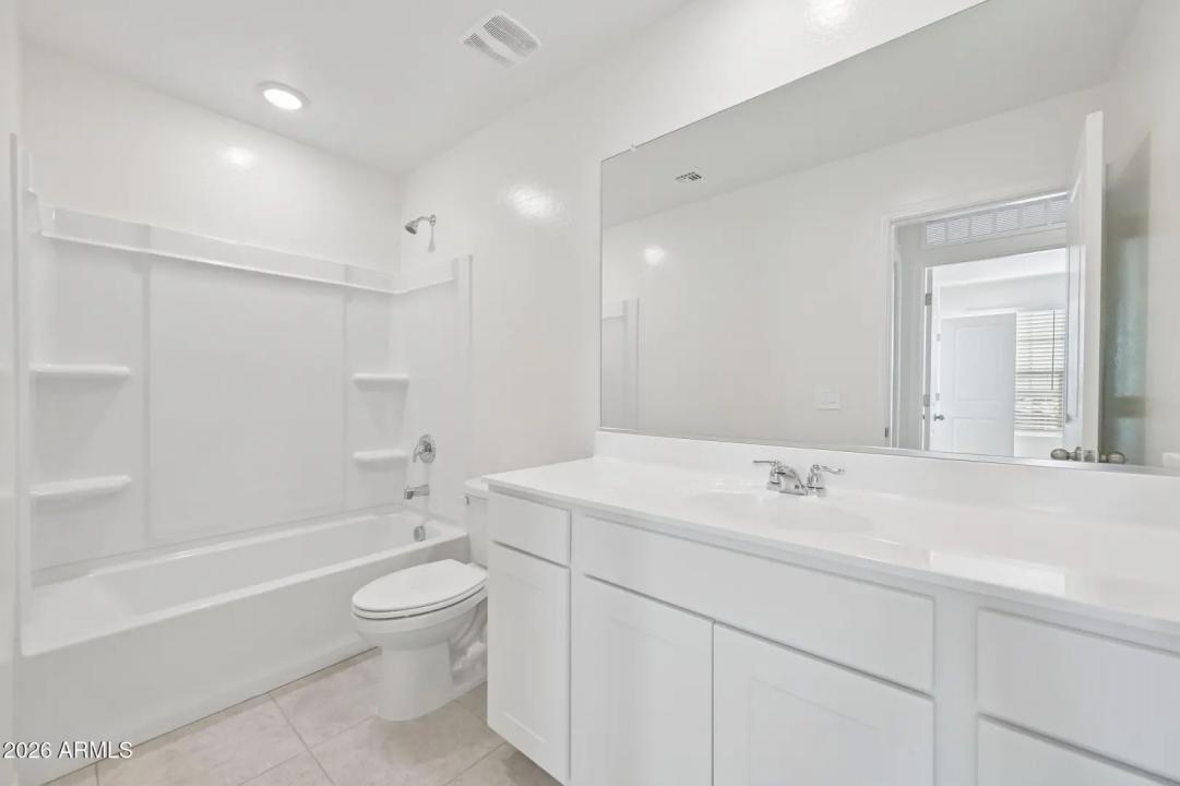 Real Estate Picture 21