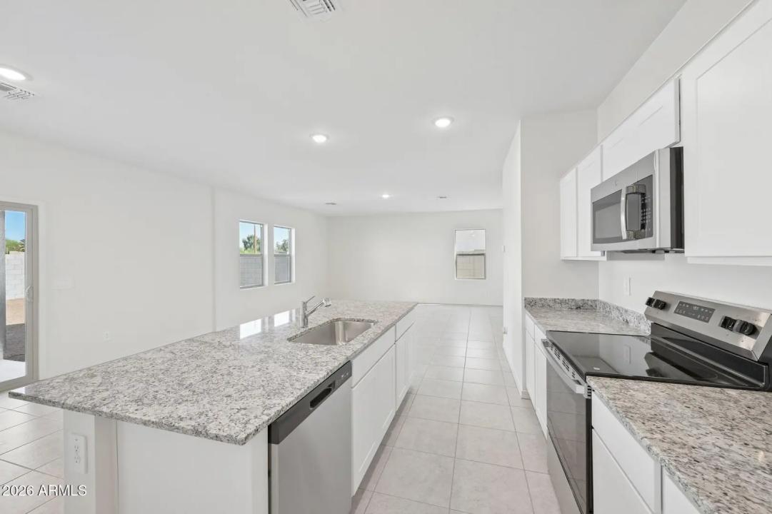 Real Estate Picture 27