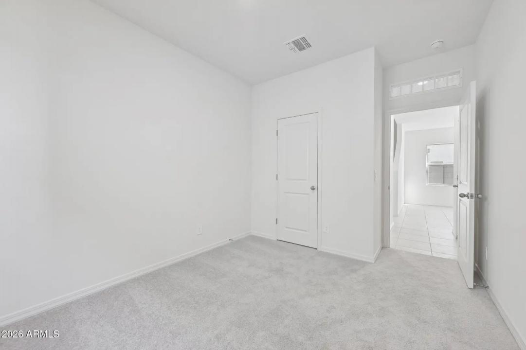 Real Estate Picture 32