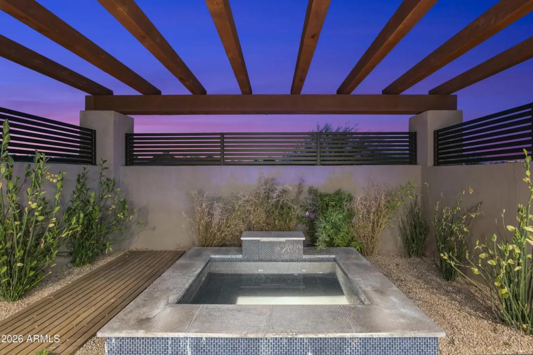 Real Estate Picture 40