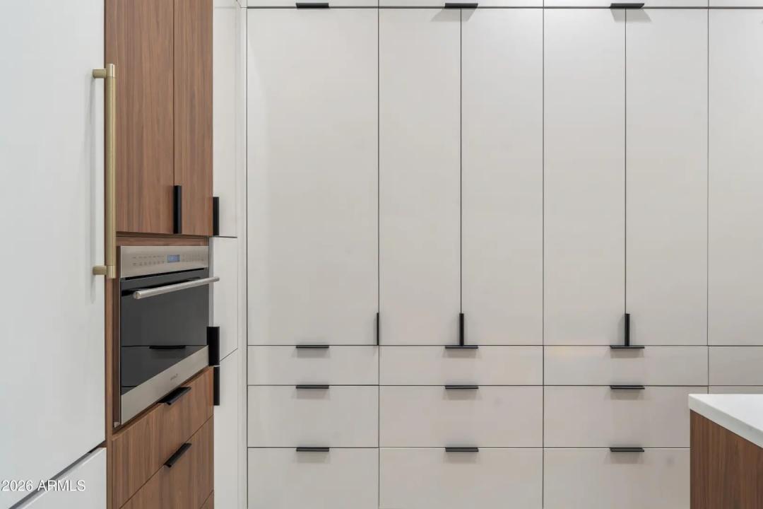 Real Estate Picture 21