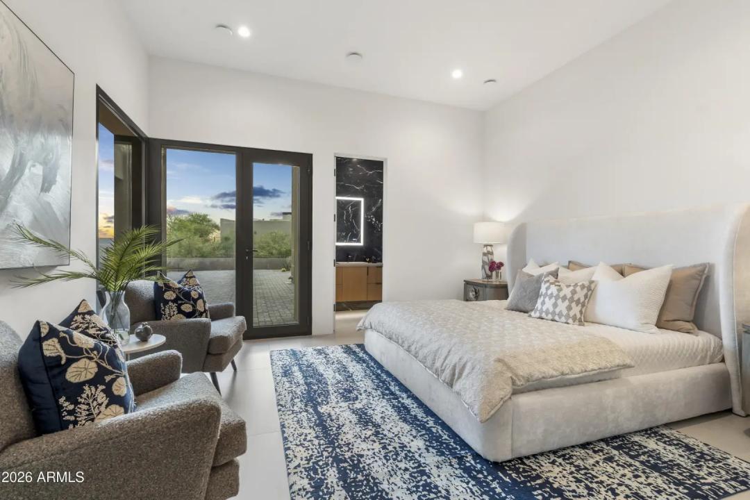 Real Estate Picture 43
