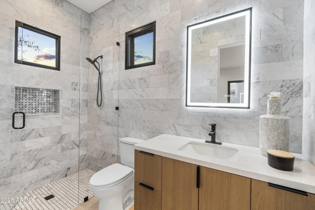 Real Estate Picture 26