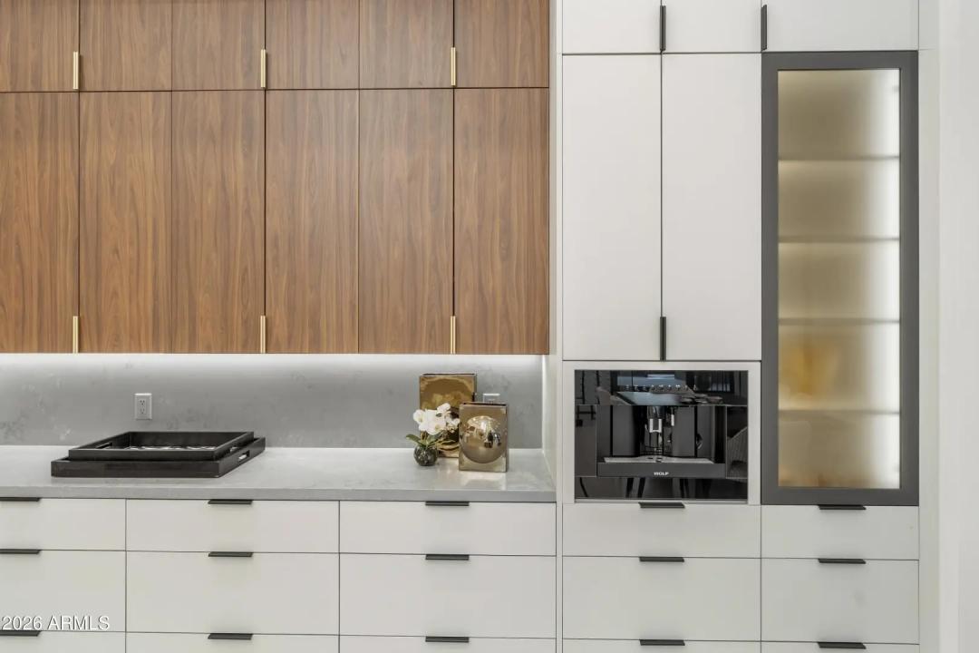 Real Estate Picture 20