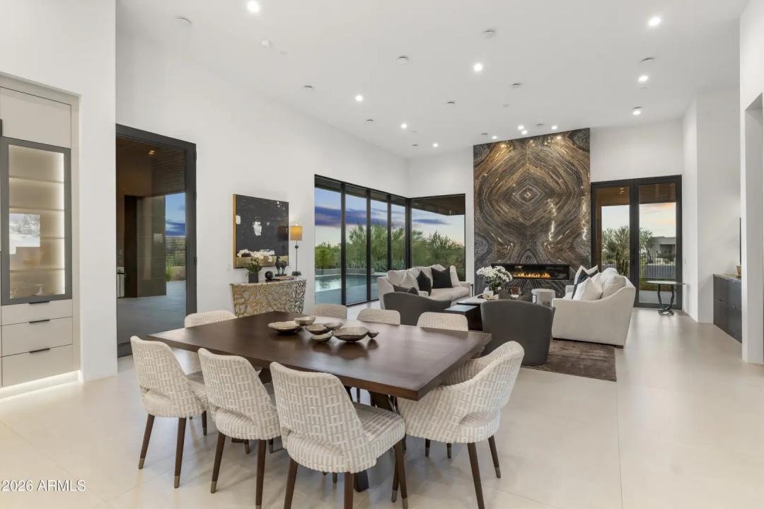 Real Estate Picture 13