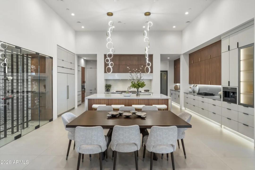 Real Estate Picture 17