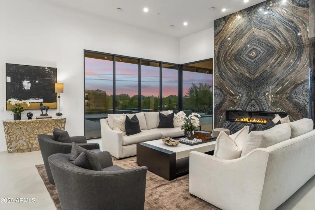 Real Estate Picture 10