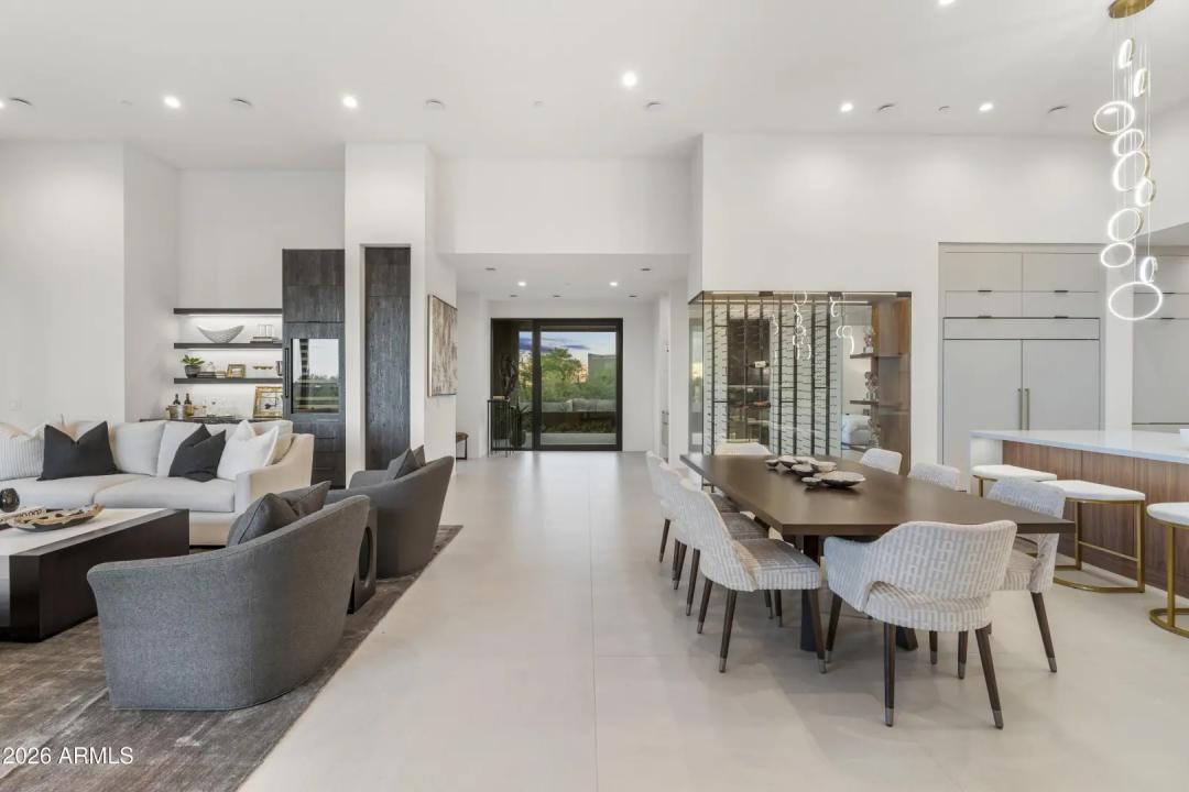 Real Estate Picture 16