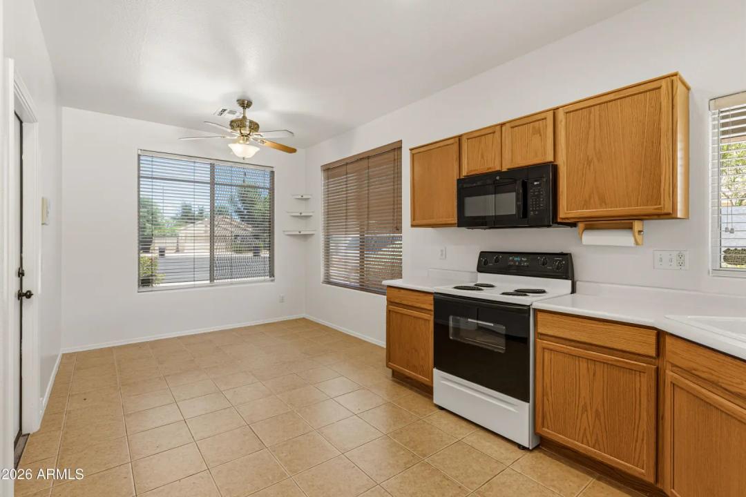 Real Estate Picture 6