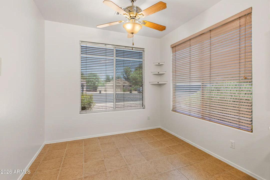 Real Estate Picture 7