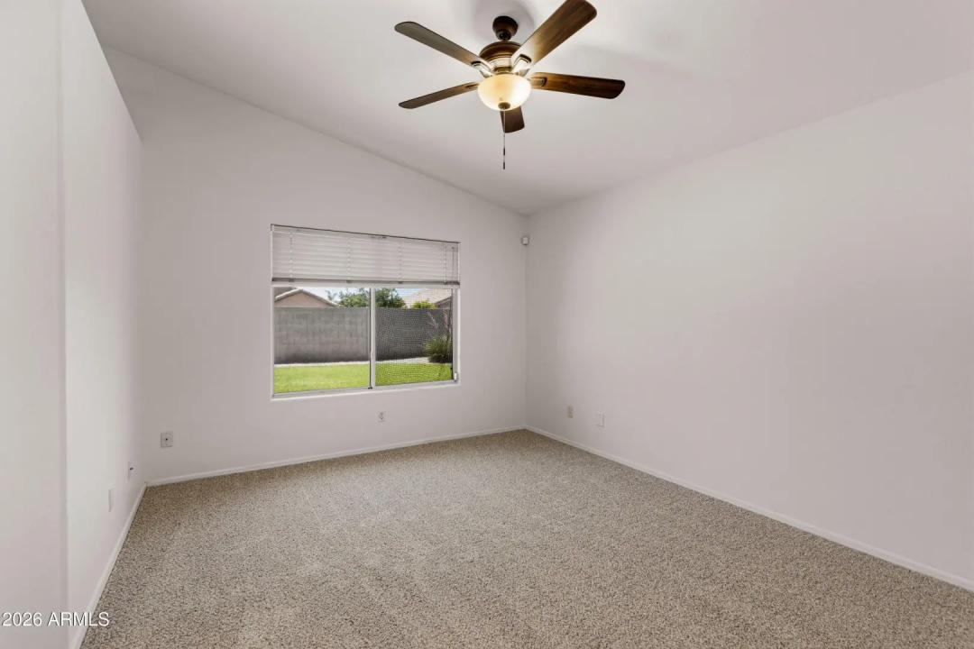 Real Estate Picture 11