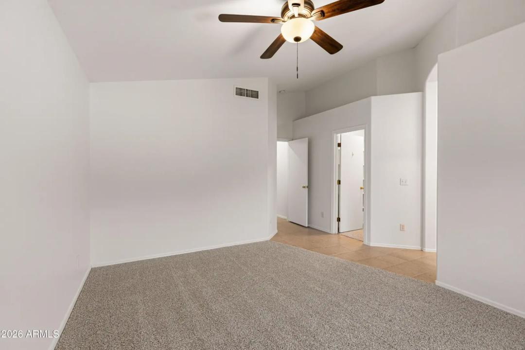 Real Estate Picture 12