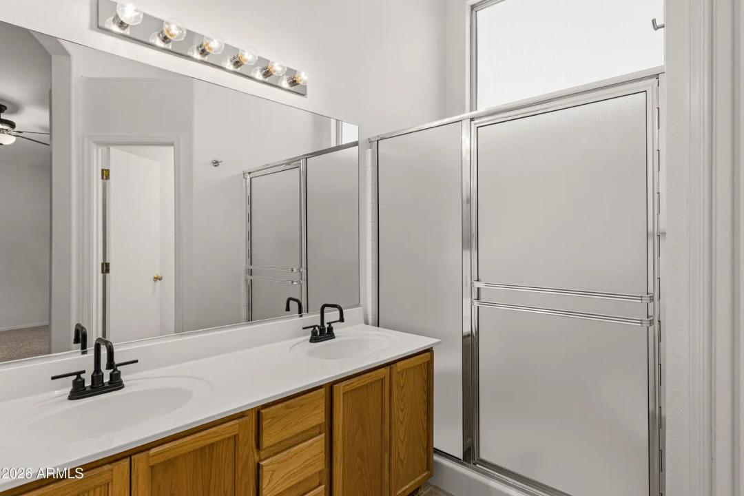 Real Estate Picture 14