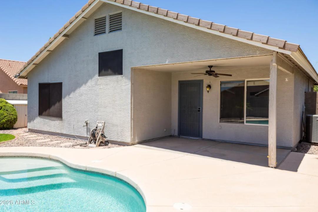 Real Estate Picture 25