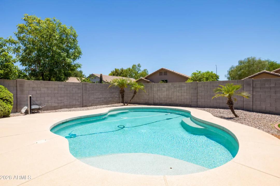 Real Estate Picture 28