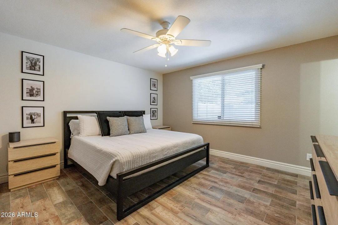 Real Estate Picture 20