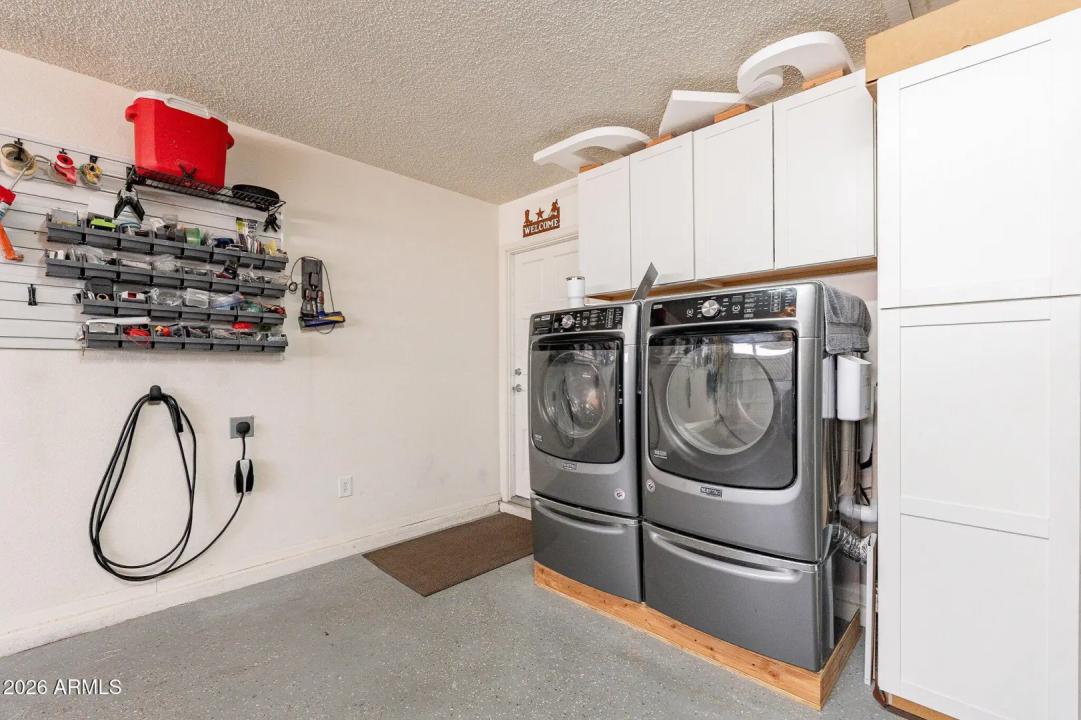 Real Estate Picture 30
