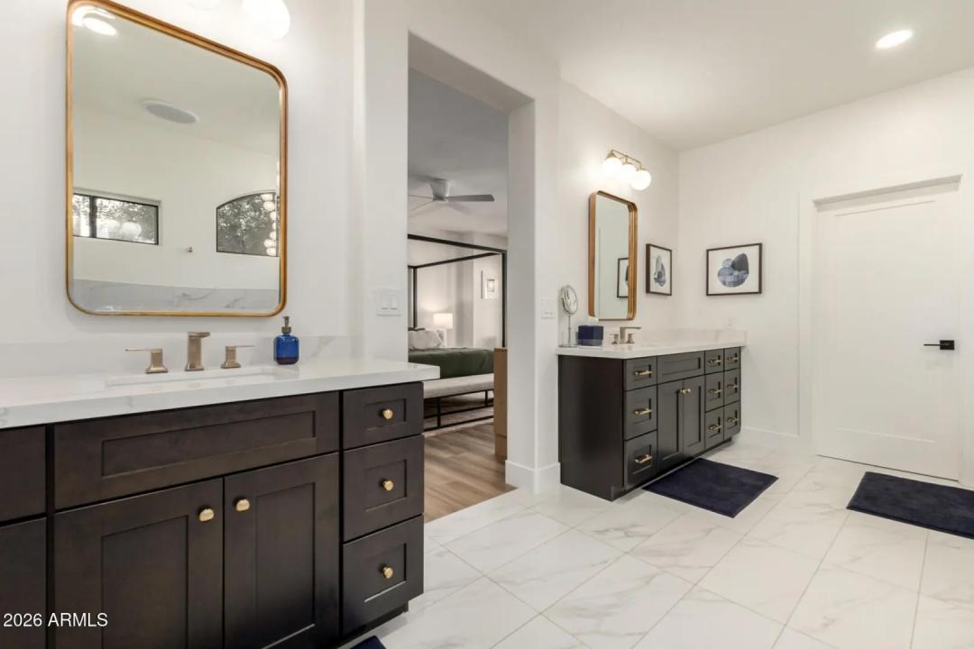 Real Estate Picture 17
