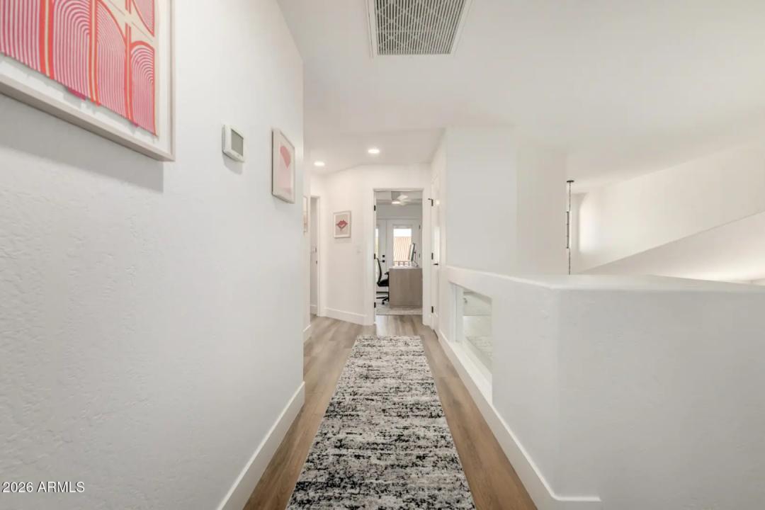 Real Estate Picture 20