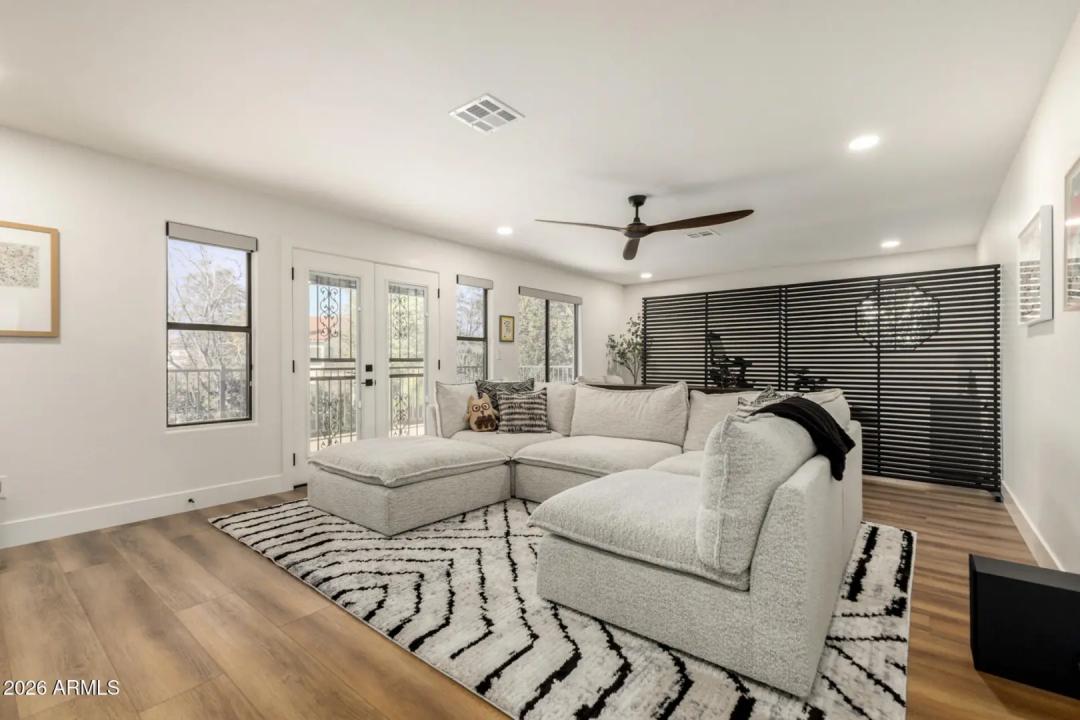 Real Estate Picture 21