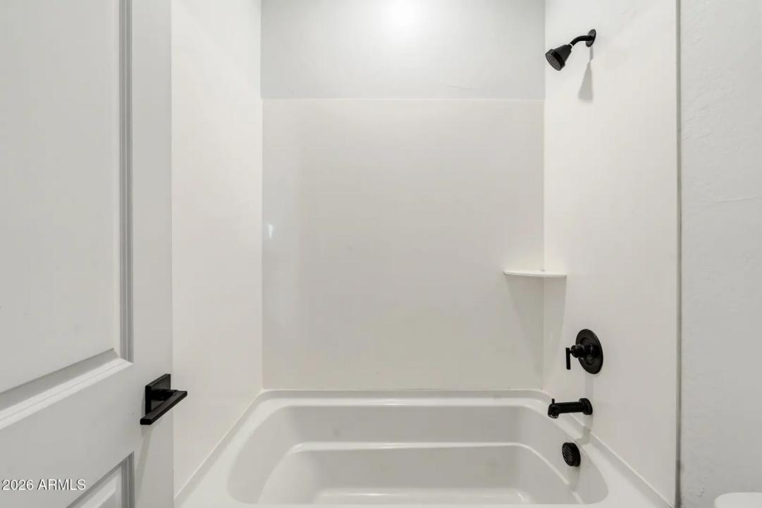 Real Estate Picture 30