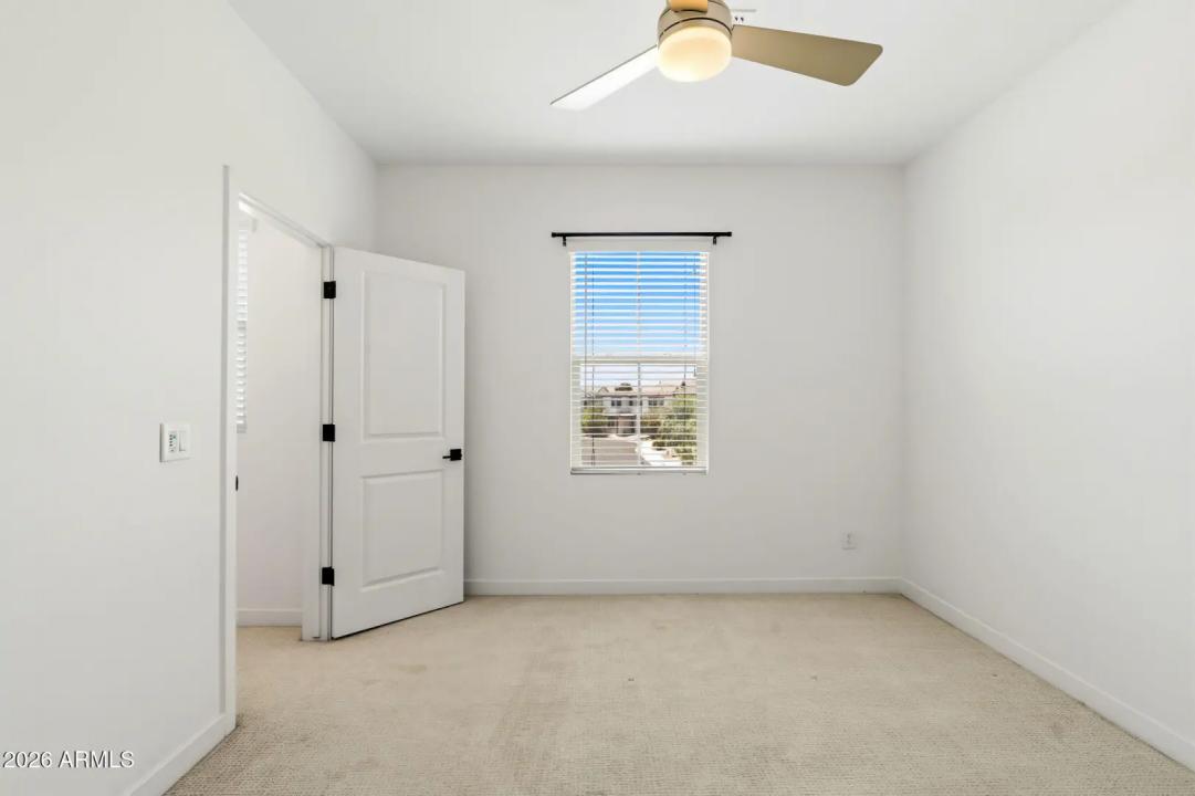 Real Estate Picture 32