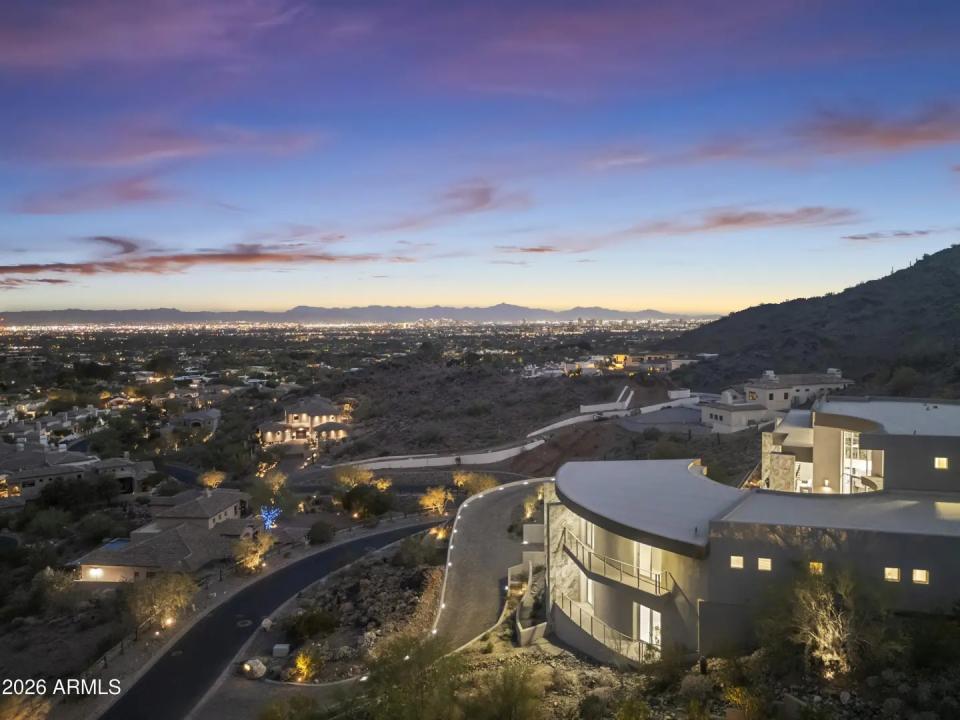 Real Estate Picture 2