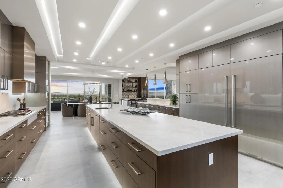 Real Estate Picture 18