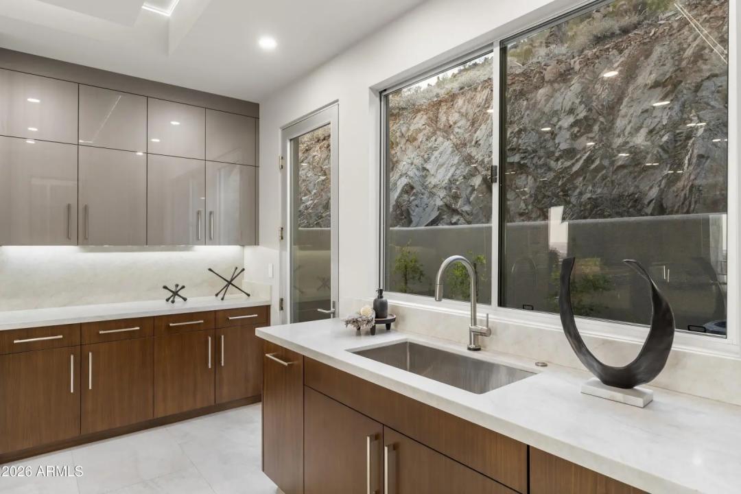 Real Estate Picture 21