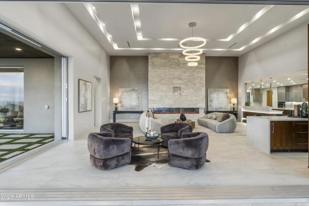 Real Estate Picture 33