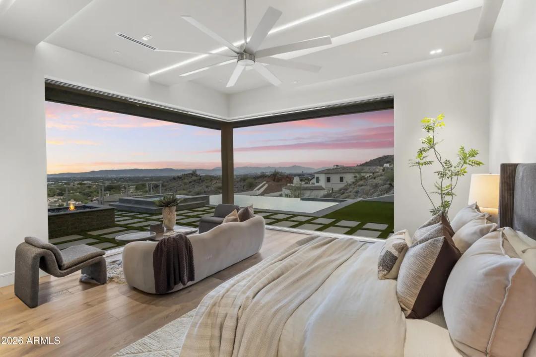 Real Estate Picture 36