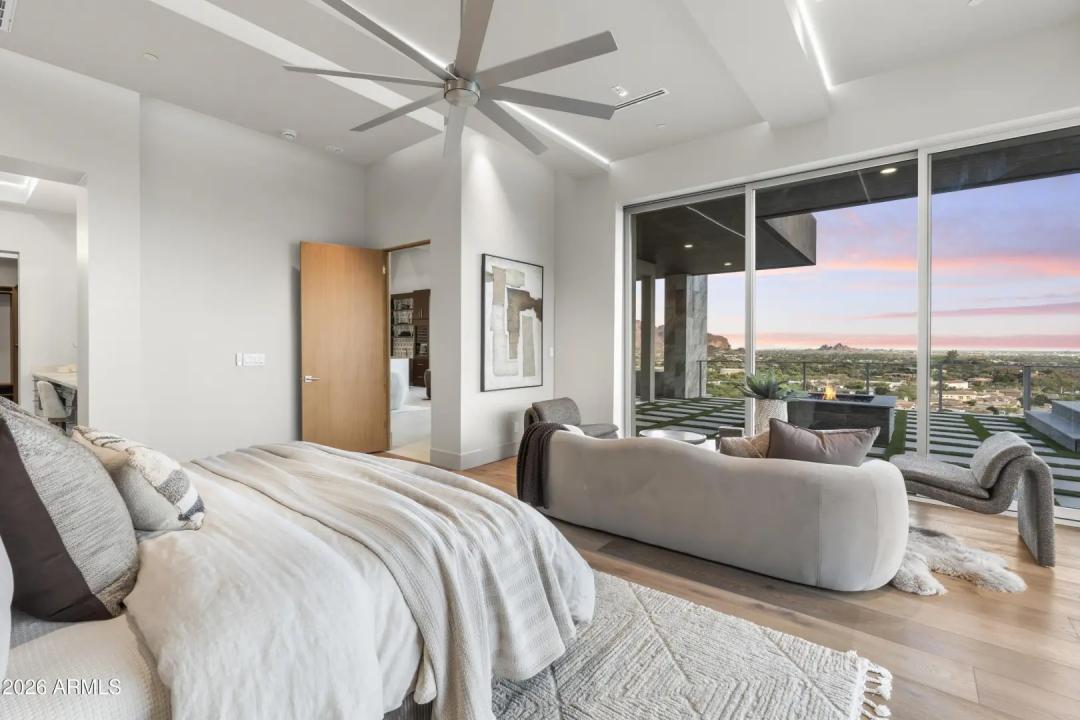 Real Estate Picture 37