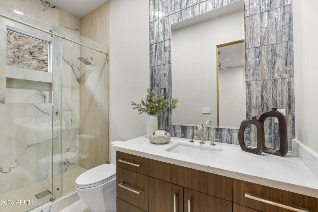 Real Estate Picture 54