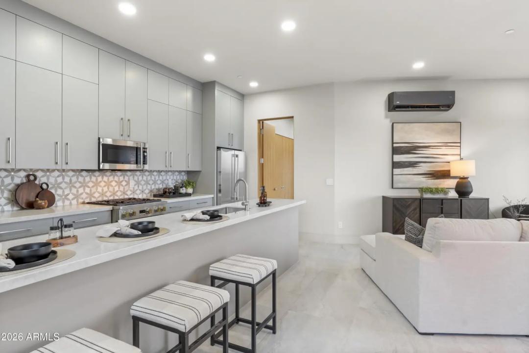Real Estate Picture 75