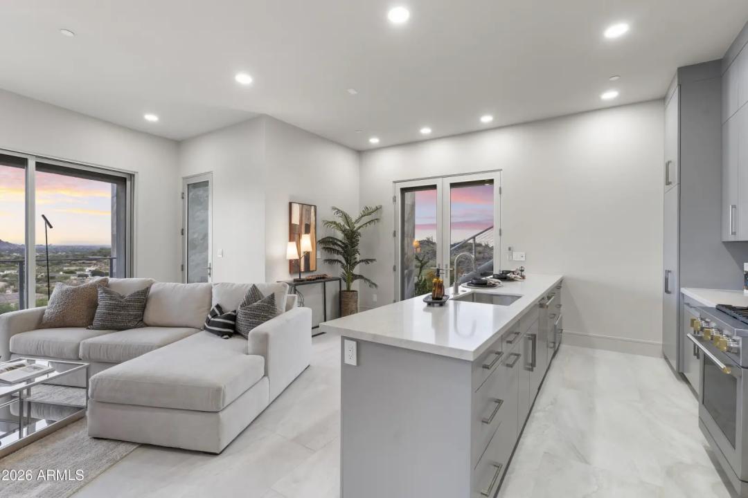 Real Estate Picture 77
