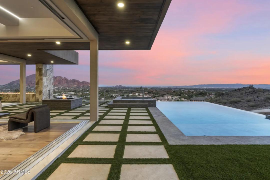 Real Estate Picture 96