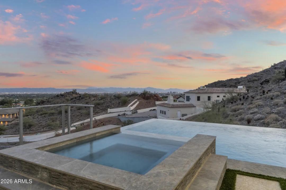 Real Estate Picture 98