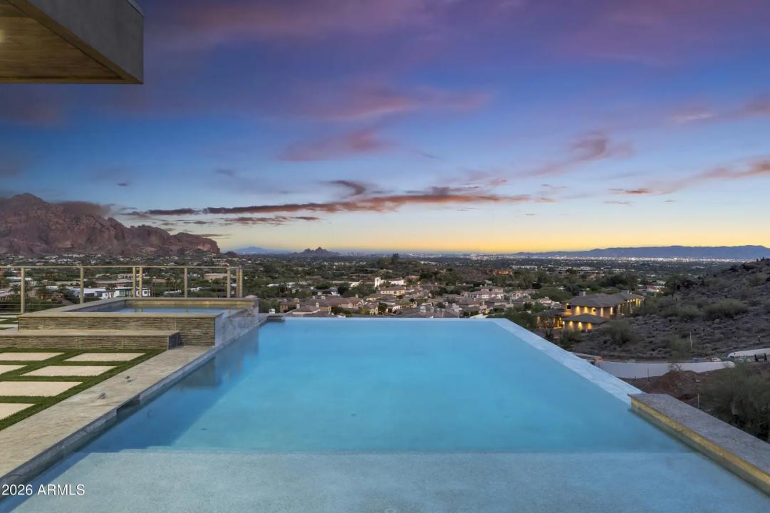 Real Estate Picture 99