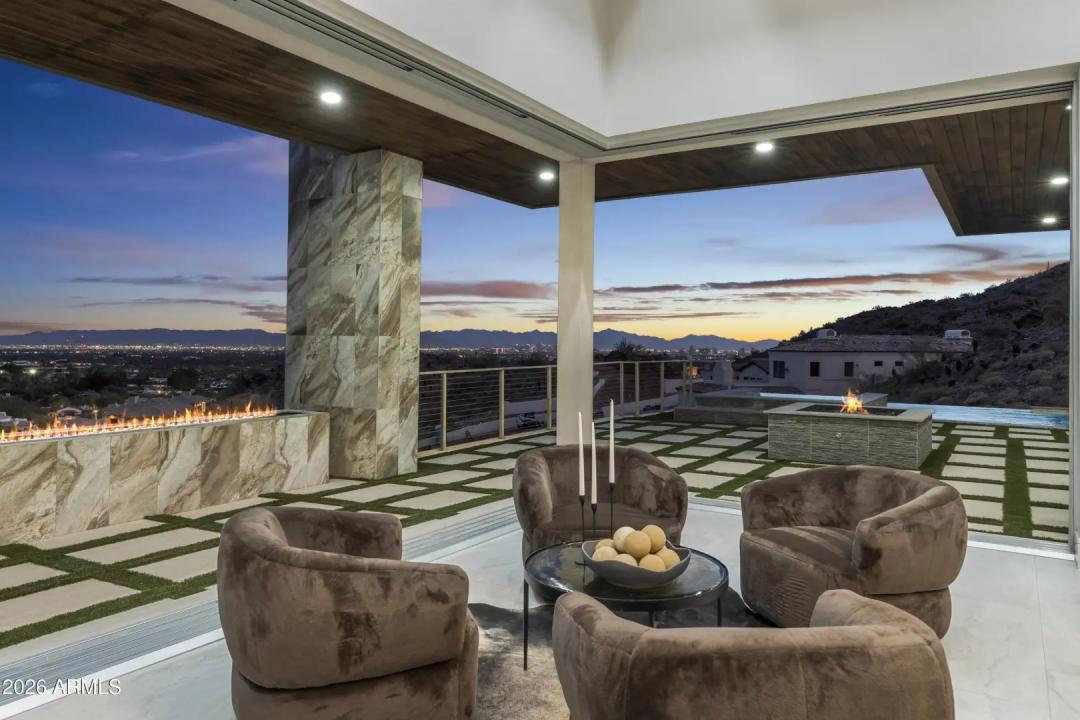 Real Estate Picture 103