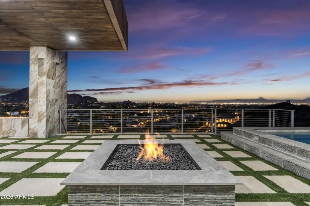 Real Estate Picture 105