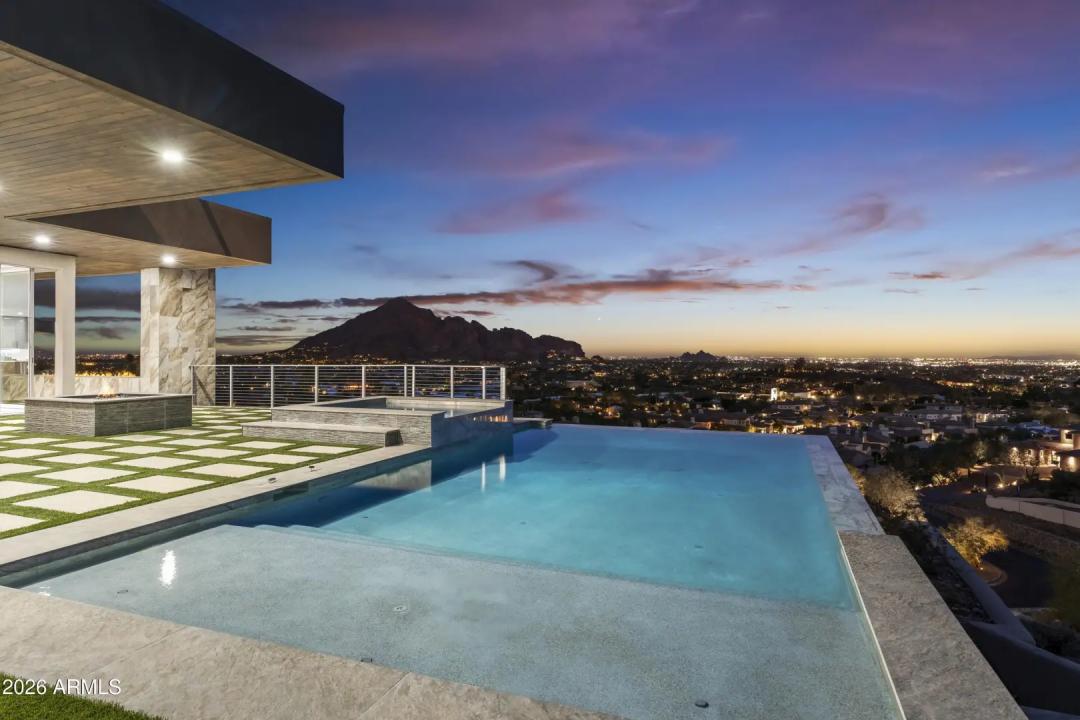 Real Estate Picture 107