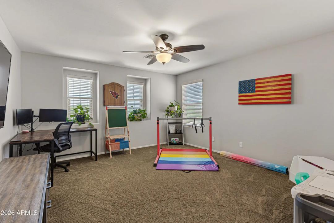 Real Estate Picture 17