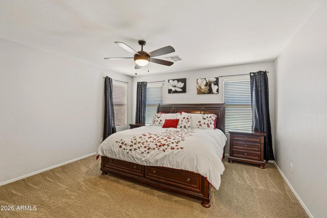 Real Estate Picture 19
