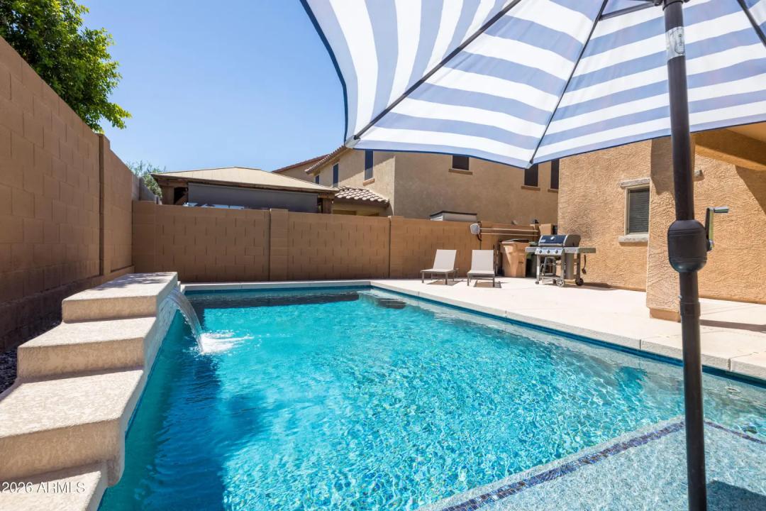 Real Estate Picture 15