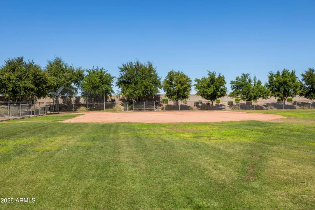 Real Estate Picture 36